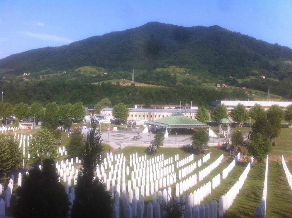 Završen Marš mira učesnicima se na ulazu u Potočare pridružili bajkeri