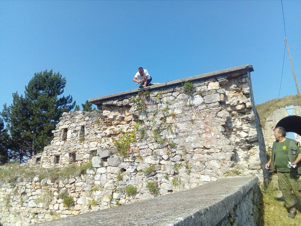 Lovci radnom akcijom očistili i uredili zvorničku tvrđavu da ponovo blista (FOTO)