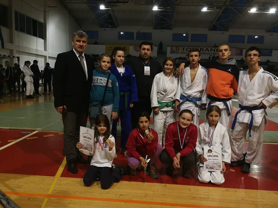 Zvornički džudisti osvojili 11 medalja na turniru u Vitezu