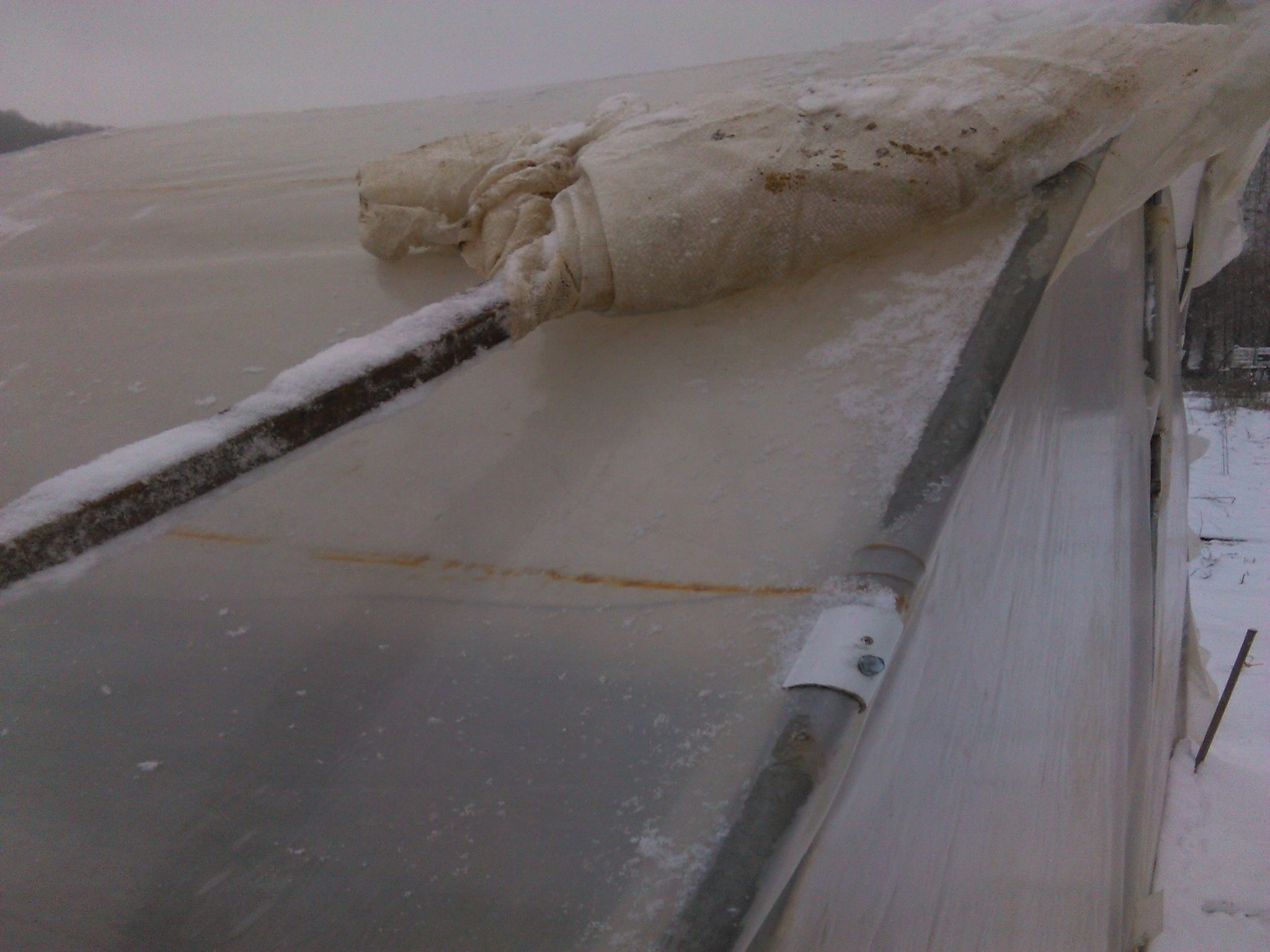 Korisni savjeti: Spasite plastenike, ne dopustite da ih snijeg uništi!