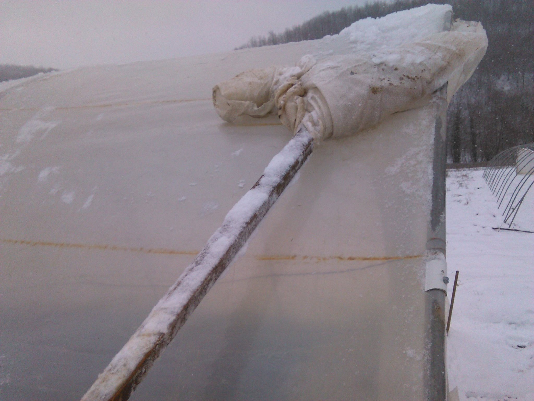 Korisni savjeti: Spasite plastenike, ne dopustite da ih snijeg uništi!