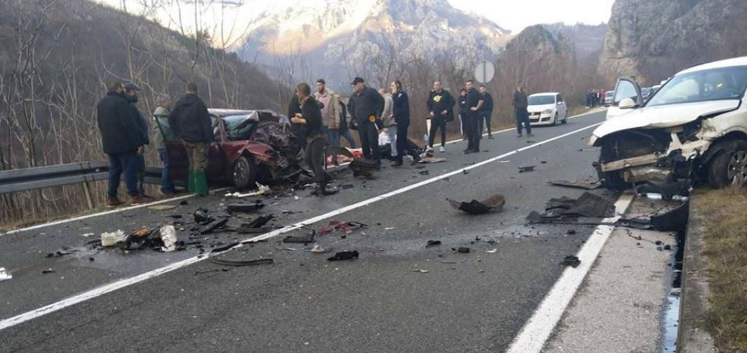 Troje mrtvih bilans je strašne saobraćajne nesreće kod Mostara