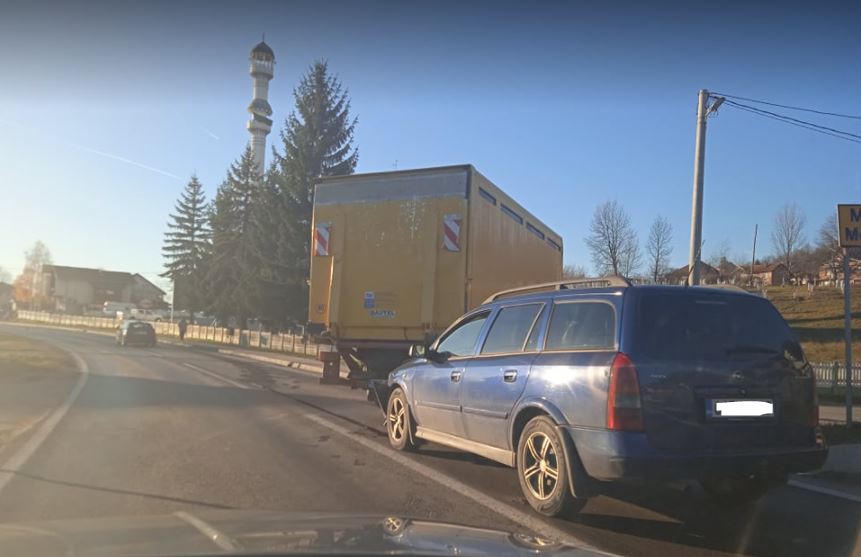 Sudar na magistralnom putu Zvornik-Tuzla u mjestu Rainci usporio saobraćaj u toku dana (FOTO)