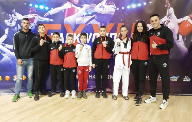 Na posljednjem Taekwondo turniru ove godine zvornički sportisti osvojili pet medalja (FOTO)