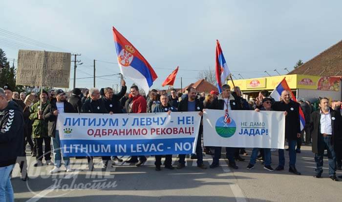 Blokada saobraćaja na putu Loznica-Valjevo, protesti protiv kompanije "Rio Tinto"
