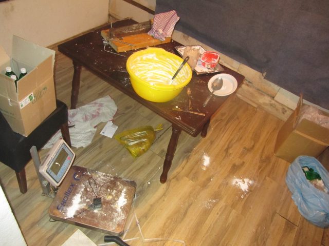 Hapšenje u Bijeljini, pronađeno oko 10 kilograma droge i laboratorij za proizvodnju (FOTO)