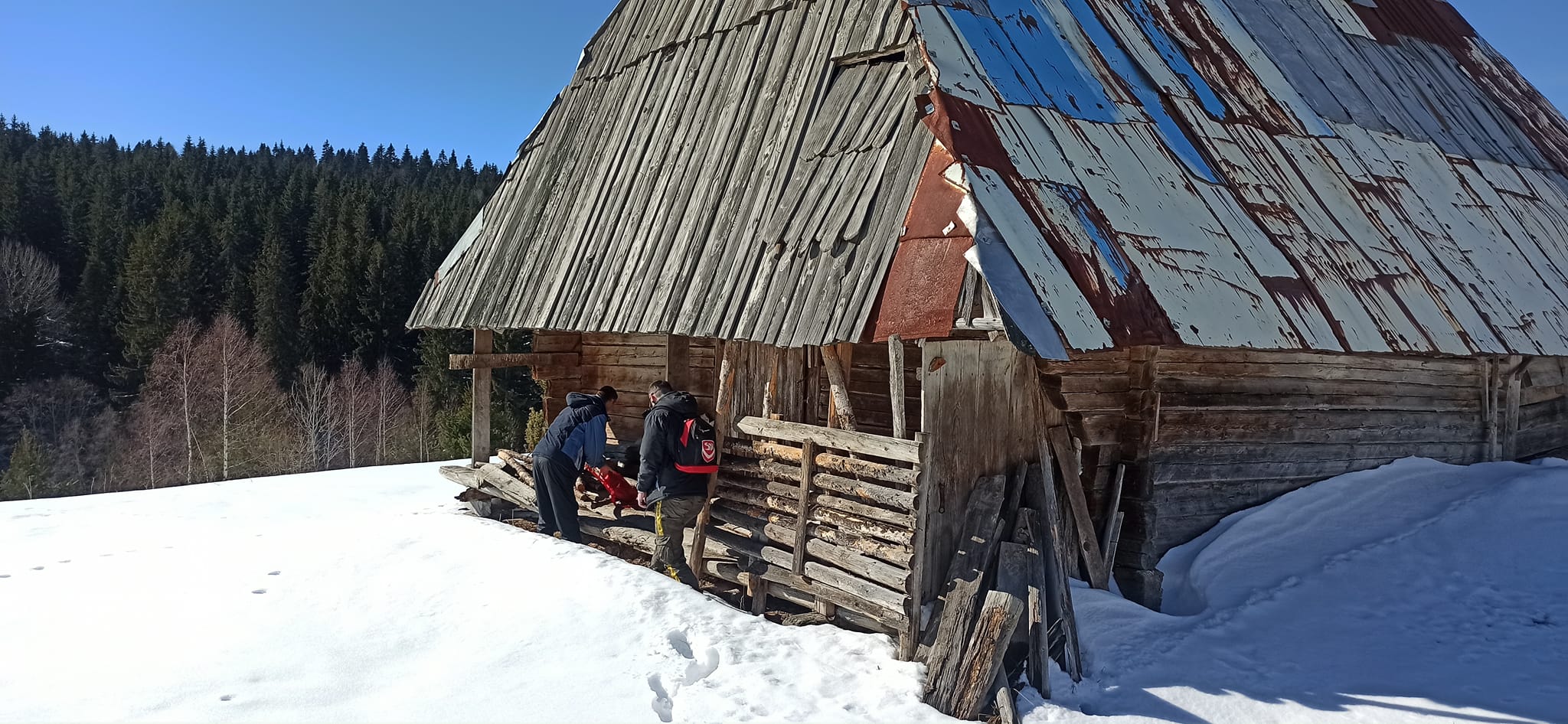 Zvorničani i ove godine u "Pohodu na Pjenovac", zvornički profesori ove godine na 50. jubilarnom pohodu (FOTO)