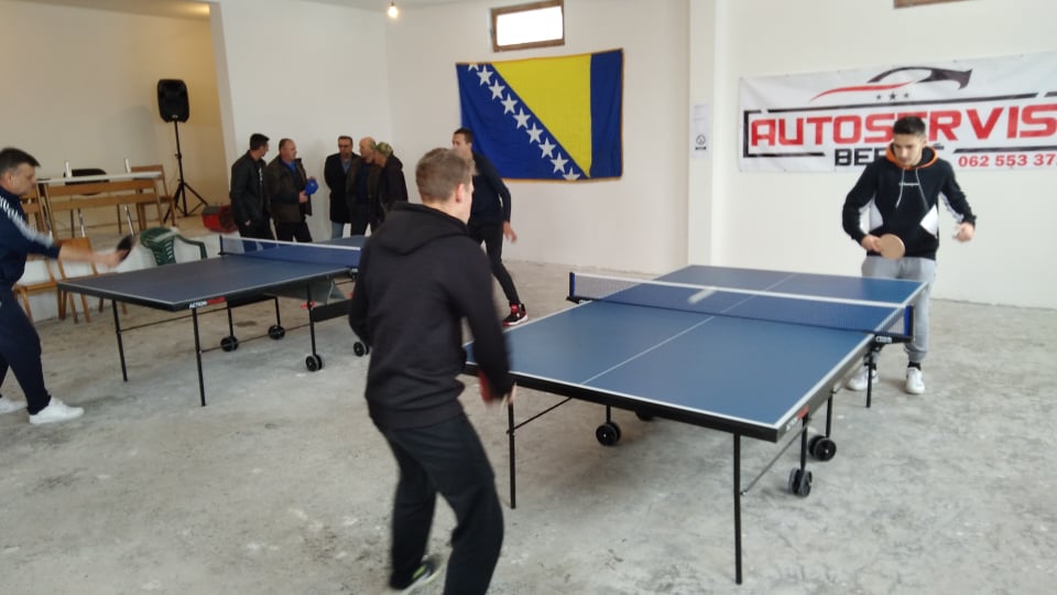 Oko 80 učesnika prvomartovskog turnira u šahu i stonom tenisu u Grbavcima kod Zvornika, najbolji Zijad ef.Hasanović i Jusuf Gušić (FOTO)