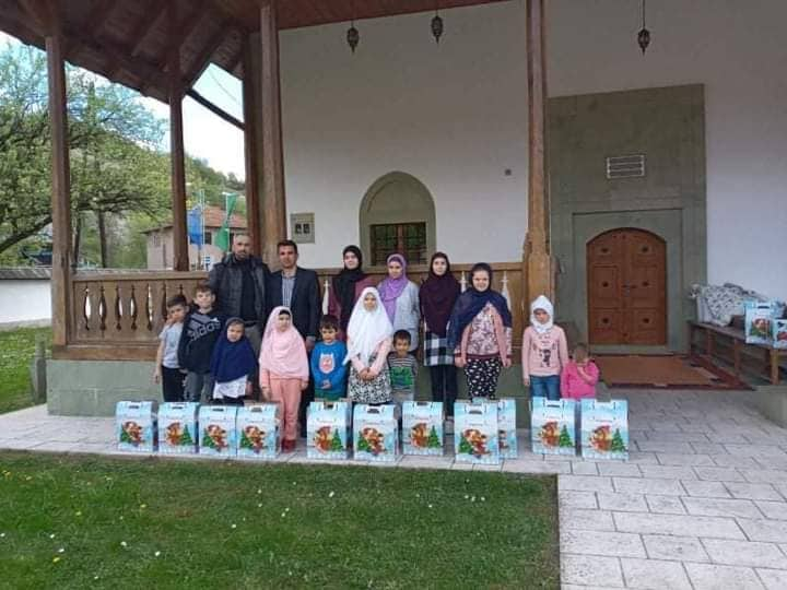 Bošnjaci iz Atlante kroz humanitarni fond donirali više od 2 hiljade bajramskih paketića za mališane širom BiH (VIDEO+FOTO)