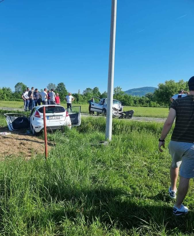 Poznat identitet nastradalog u današnjoj saobraćajnoj nesreći u Mahali kod Kalesije (FOTO)