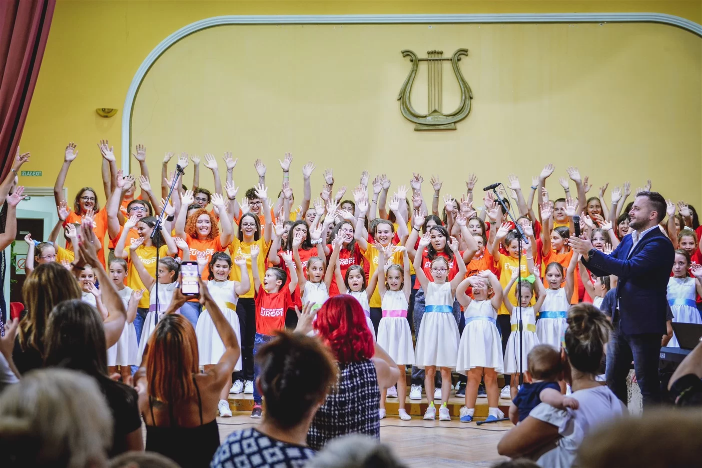 Podrinjci iz "Kuće dobrih tonova" koncertom oduševili publiku u Nišu (FOTO)