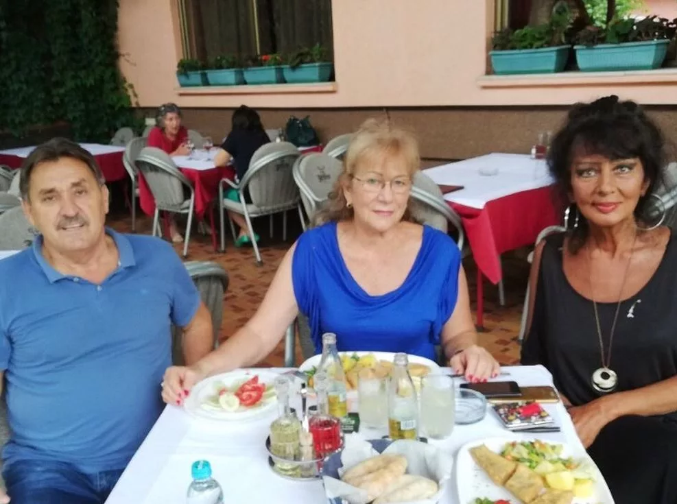 Zvorničanka Jasminka Šipka, najpoznatija spikerica Bosne i Hercegovine govorila u podkastu N1 televizije o čudnim situacijama doživljenim u studiju, obuci... (VIDEO)