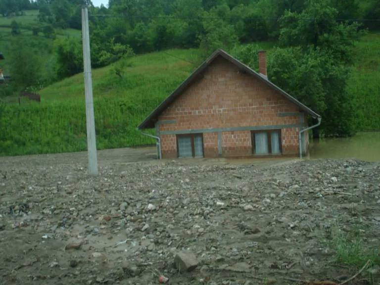 U BiH se mijenjaju tokovi rijeka i krči šuma da bi se gradile kuće, kada dođe do poplava i smrti - niko nije kriv