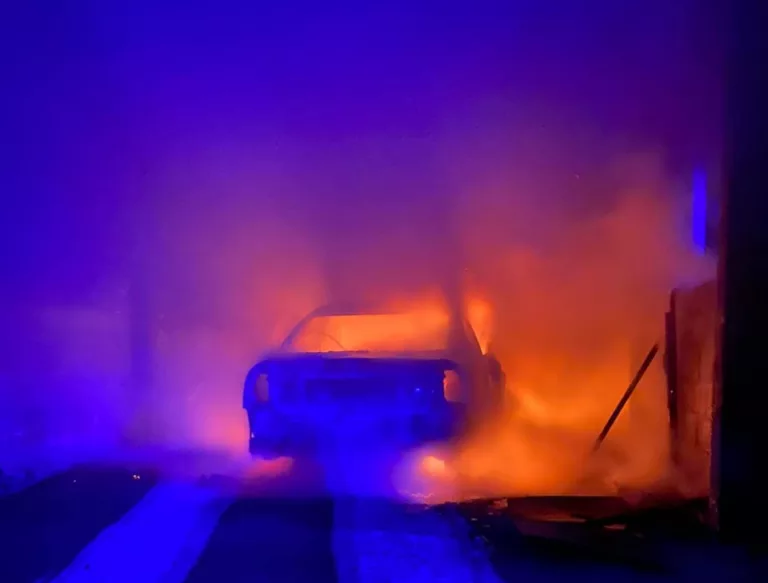 Požar u Tesliću: Izgorjeli garaža i automobil odbornika SDA