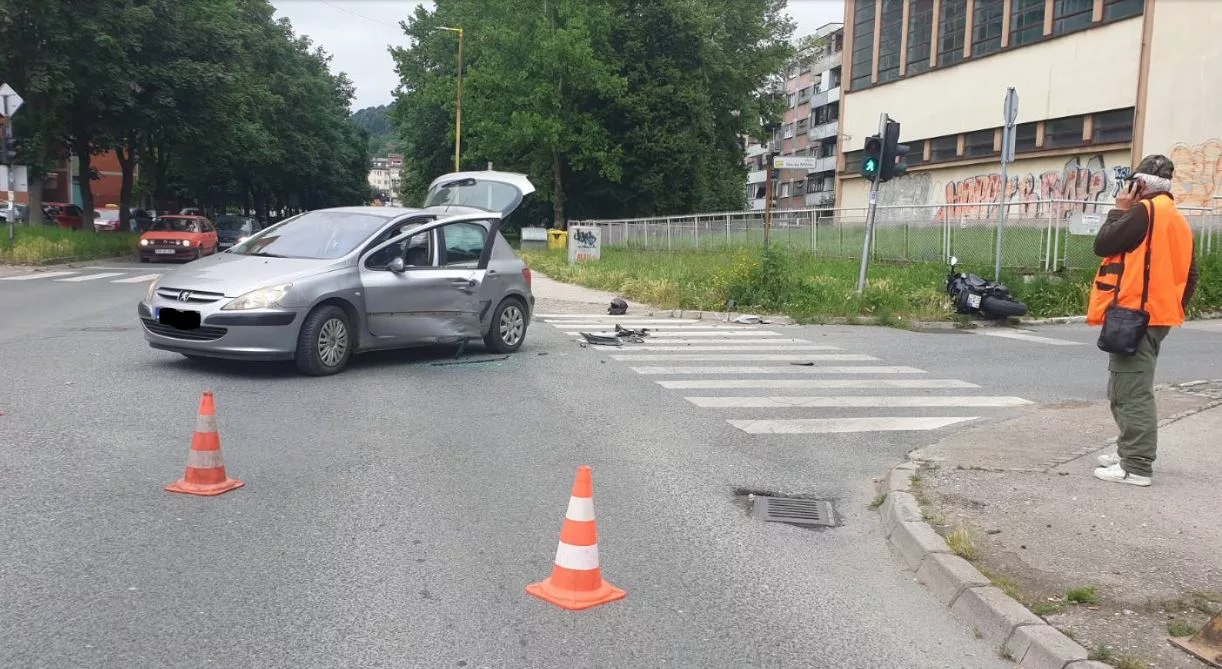Vozač mopeda sletio kod Bijeljine, imao oko 1,7 promila