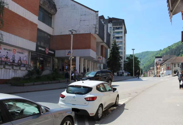 Kada sve policija može uhapsit pješaka u saobraćaju i izreći mu novčanu kaznu?