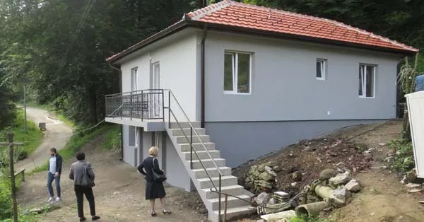Nakon velike tragedije porodice Ametović iz Radalja, napokon uselili u novi dom dostojan života ljudskih bića (FOTO)