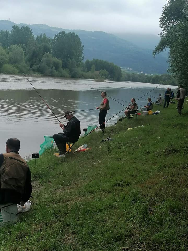 Šampion takmičenja u lovu ribe udicom na plovake ove godine u Zvorniku je Slaviša Jolović, najbolji pionir Lazar Cvetković (FOTO)