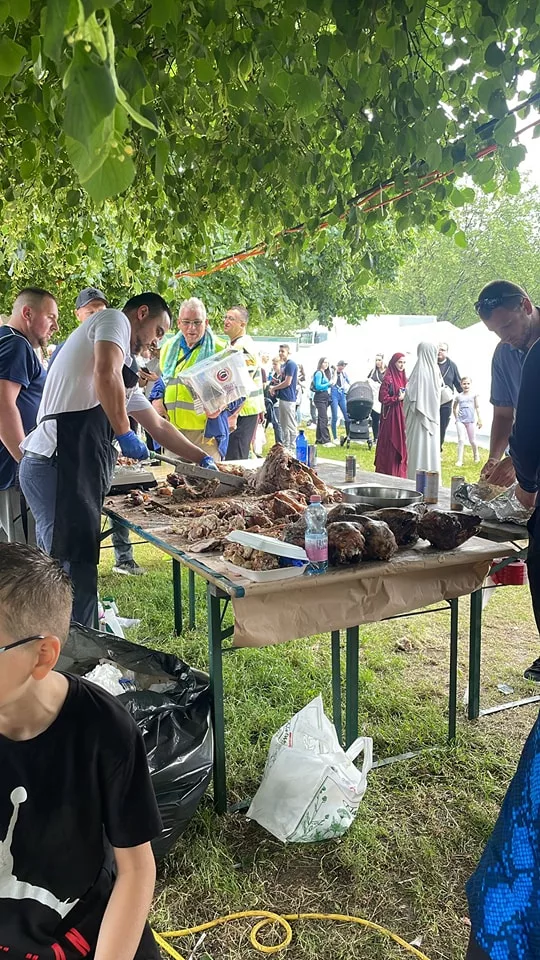 U Beču organizovan veliki bosanski teferič i to peti po redu u organizaciji IC "Ebu Hanife" (FOTO)