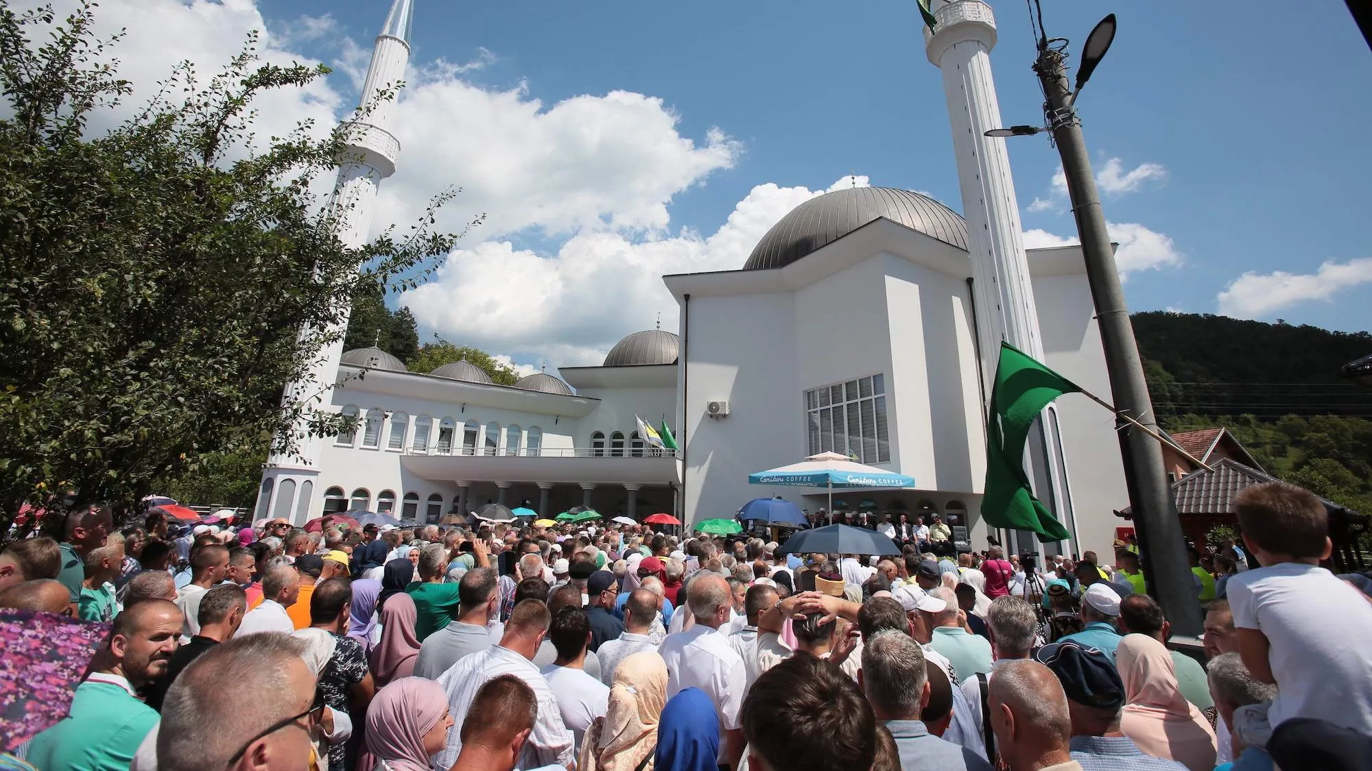 Svečano otvorena džamija u Sapni (FOTO)