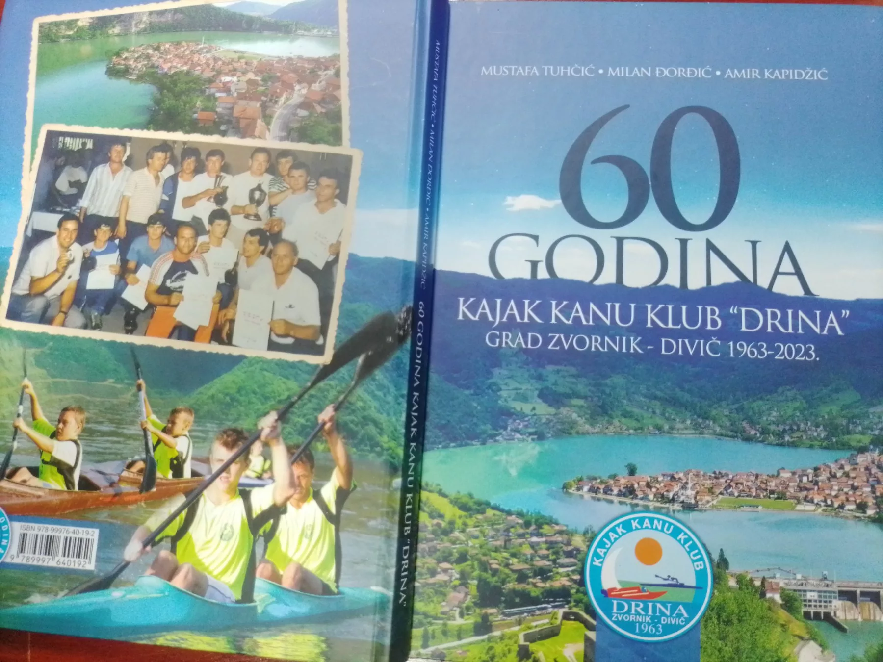 Održana prva promocija monografije "60 godina Kajak kanu klub “Drina” Grad Zvornik - Divič 1963 - 2023", večeras sljedeća promocija na Diviču