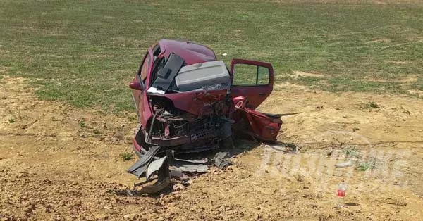 Vatrogasci i Hitna pomoć spašavali ženu i dijete nakon sudara kod Loznice (FOTO)