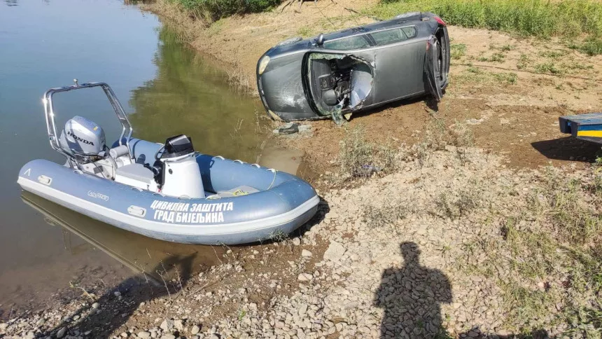 Kod Bijeljine iz rijeke izvučen automobil i beživotno tijelo u njemu (FOTO)