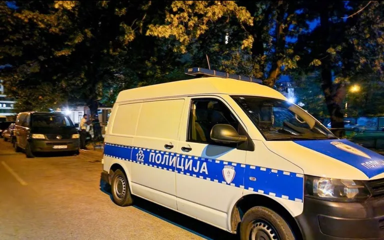 U Bratuncu uhapšen maloljetnik koji je vozeći kombi udario biciklistu, a onda pobjegao sa mjesta događaja