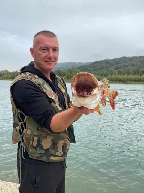 Popularni "Đomla" ponovo ulovio kapitalan primjer štuke u Zvorničkom jezeru (FOTO)