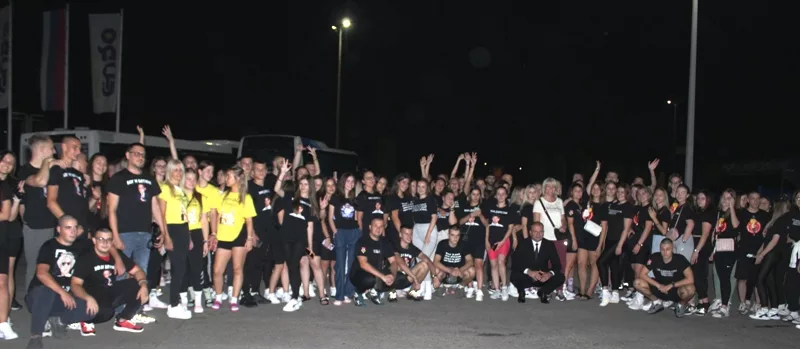 Zvorničke maturante ispratio gradonačelnik Ivanović, učenici stigli u Italiju