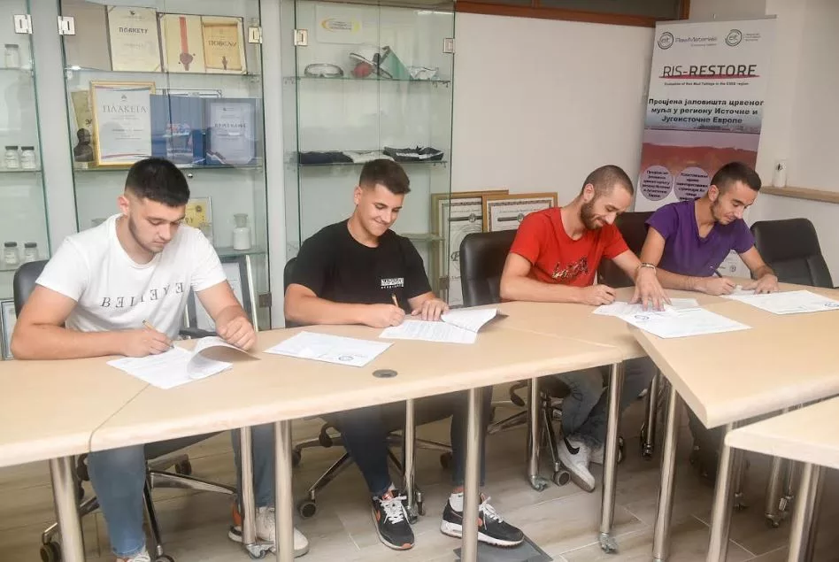   „ALUMINA“: Posao za 60 novih radnika (FOTO)