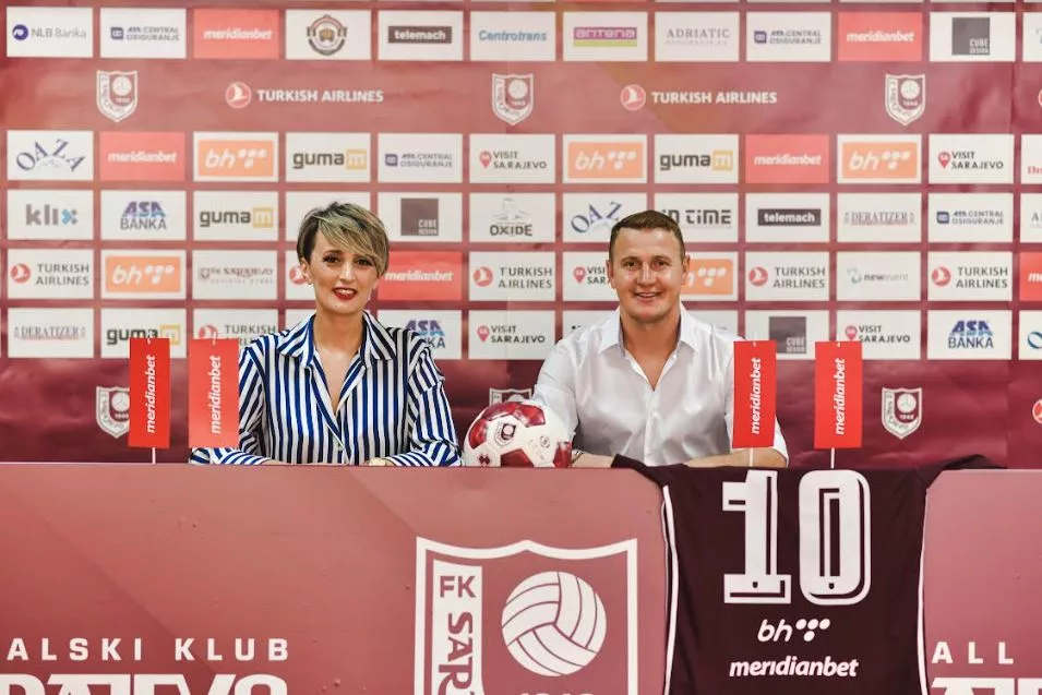FK SARAJEVO DOBIO POJAČANJE: Meridianbet uz bordo porodicu