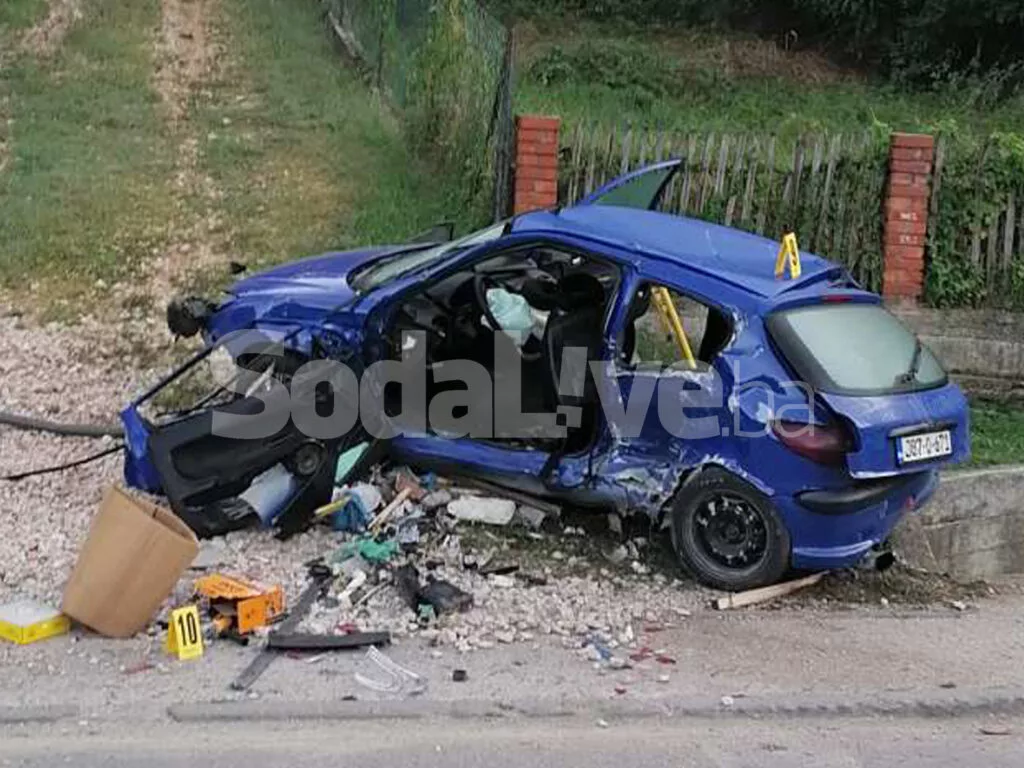 Teška saobraćajna nesreća kod Lukavca, smrtno stradala beba (FOTO)