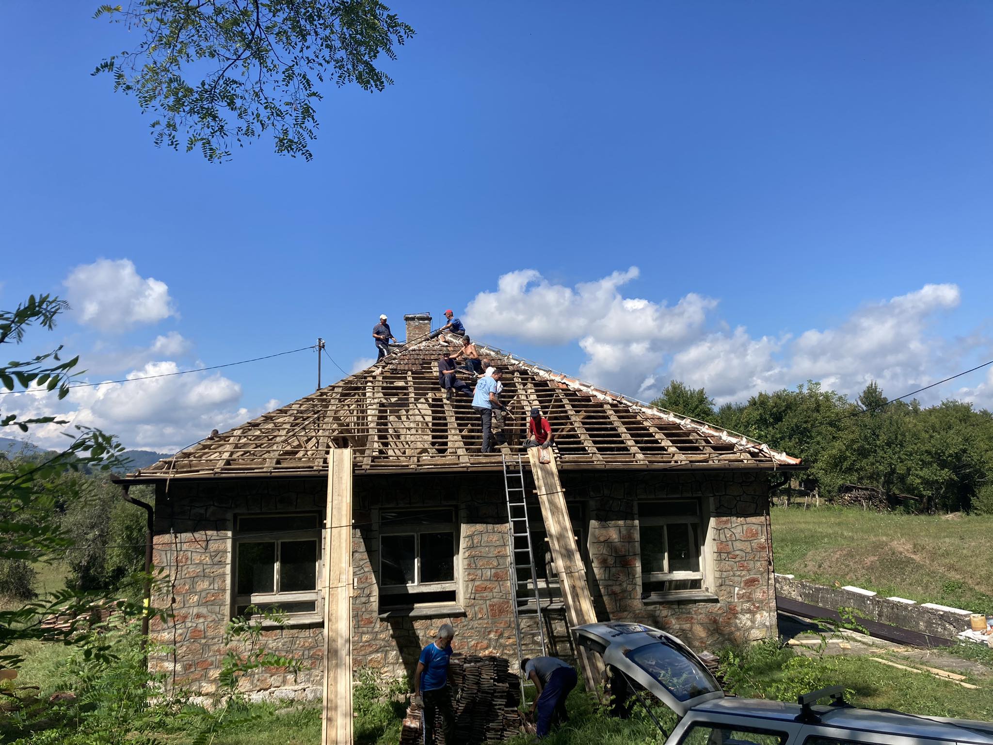 Radovi rekonstrukcije na planinarskom domu "Grkinja" u Liješnju (FOTO)