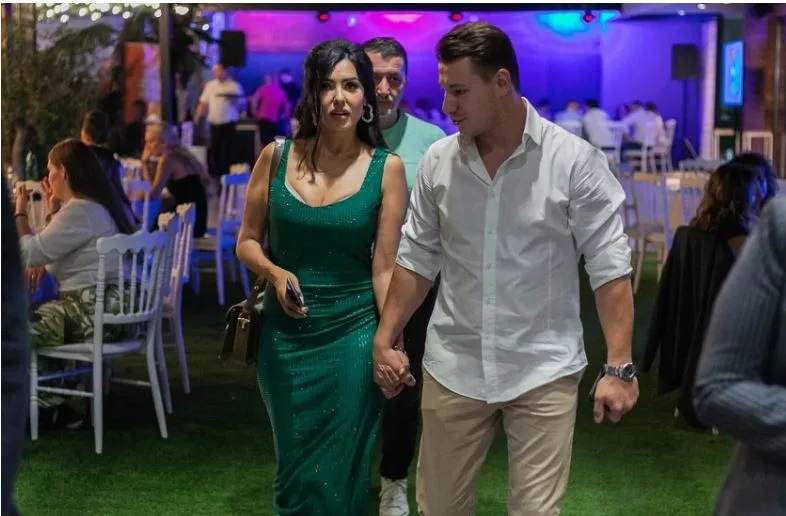 Tanja Savić sa dečkom pilotom iz Bijeljine napokon u javnosti (FOTO)
