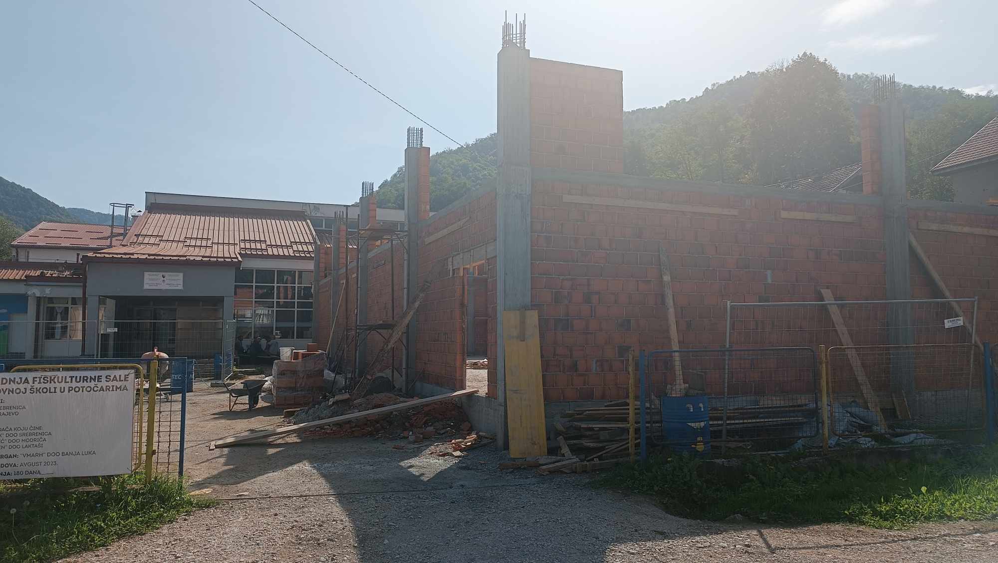 U Potočarima u toku radovi na izgradnji fiskulturne sale (FOTO)