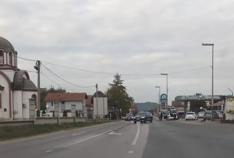 Sudar kod skretanja za MGP Karakaj (FOTO)