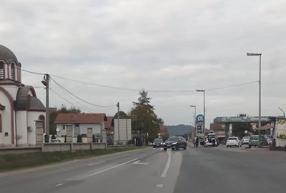 Sudar kod skretanja za MGP Karakaj (FOTO)