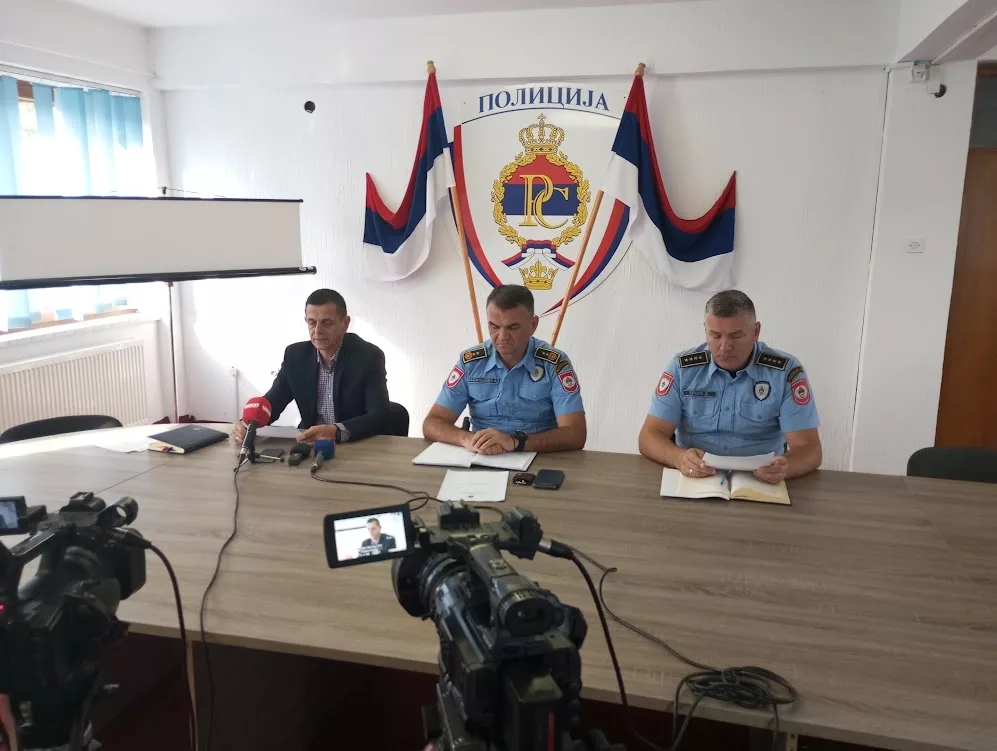 Press konferencija Policijske uprave Zvornik: Za devet mjeseci pet smrtnih slučajeva u saobaćaju, osam samoubistava, 77 prijava zbog loših komšijskih odnosa...