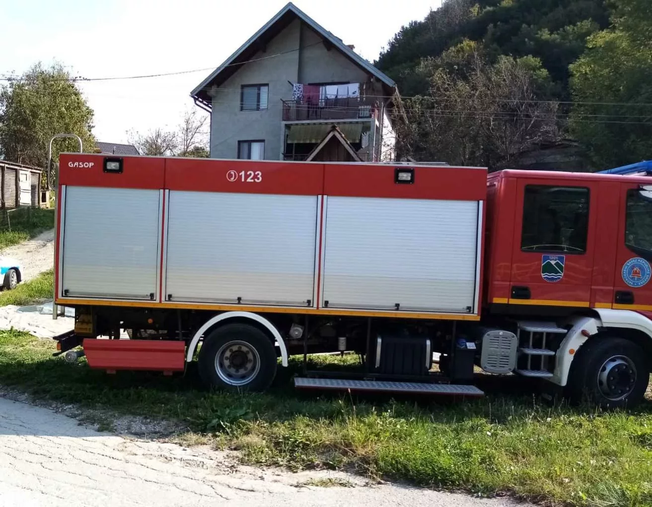 Vatrogasci pomagali u izvlačenju beživotnog tijela pored rijeke Drine (FOTO)