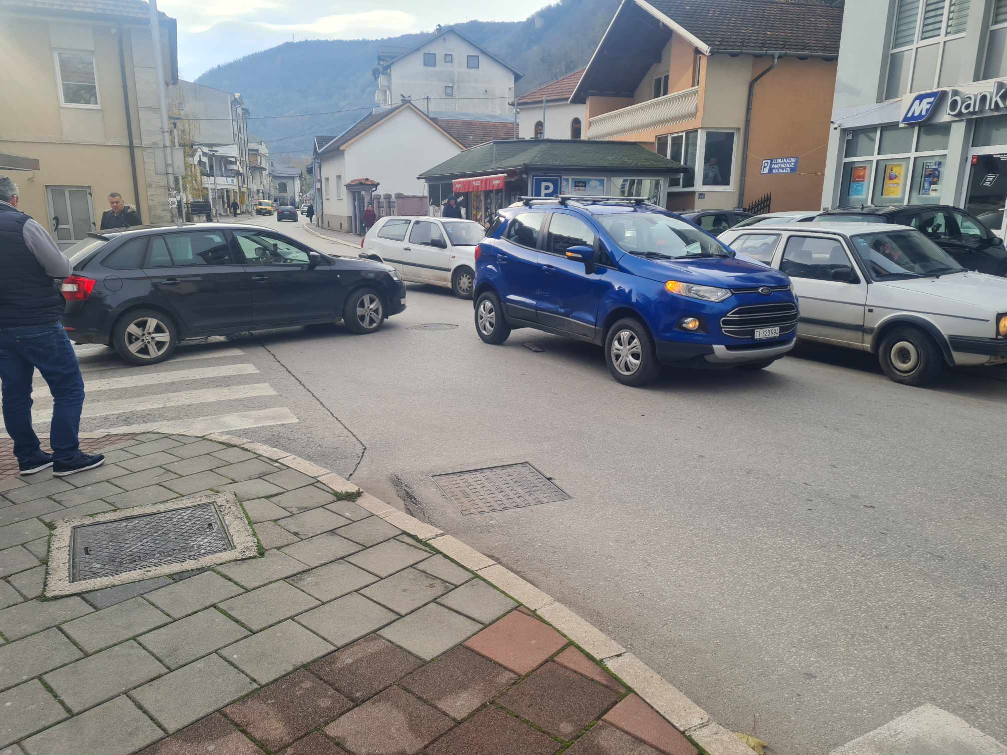 Sudar u centru Zvornika (FOTO)