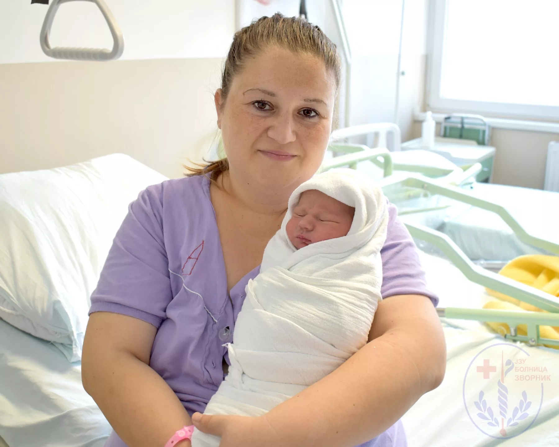 Sedam beba u zvorničkom porodilištu (FOTO)