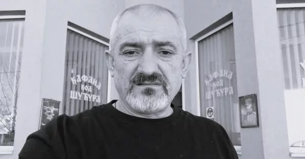 U saobraćajnoj nezgodi ispred vlastite kafane smrtno stradao "Šućur" iz Loznice (FOTO)