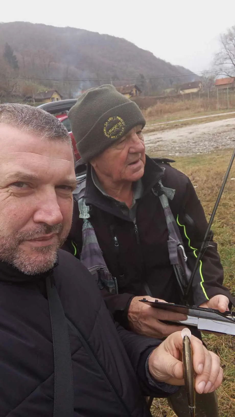 Ribolovci iz Češke za jedan dan ulovili tri mladice, sve ribe uredno vraćene u Drinu (FOTO+VIDEO)