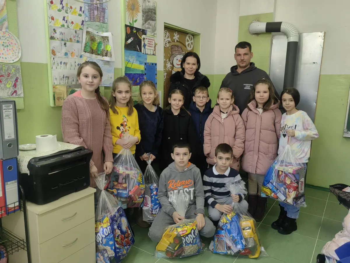 Limar "ADEL" i mališani Bukovika obradovali mališane u školi Kula Grad (FOTO)