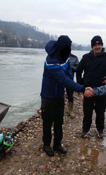 Spašen ribar koji je ostao "zaglavljen" na otoku Drine kod Kozluka, brza reakacija ribočuvarske službe (FOTO)