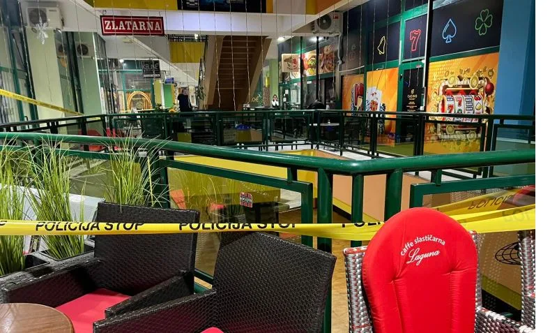 Ubica u Tuzli je policijski inspektor, pobjegao sa mjesta zločina, a specijalci ga uhapsili isred zgrade gdje stanuje (FOTO)