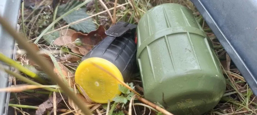 Sretan kraj: Slučajno pronašli bombe u Sprečkom polju, odmah odgovorno reagovali (FOTO)