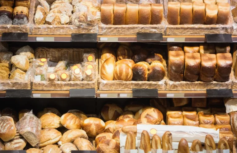 U pojedinim trgovinama u RS-u hljeb skuplji do 30 feninga, zvornički trgovci bez najave rasta cijena pekarskih proizvoda