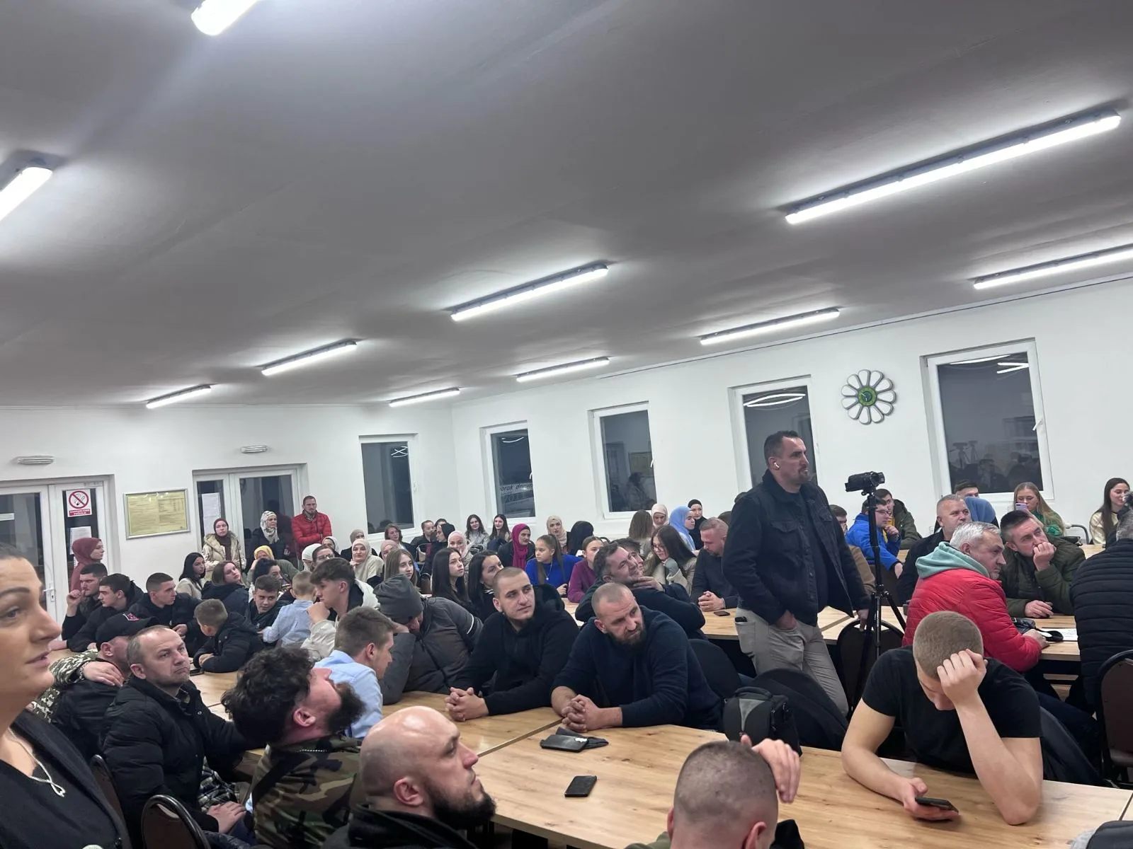Više od 150 omladinaca na druženju u Srebrenici u organizaciji Udruženja "Sinovi Podrinja" (FOTO)